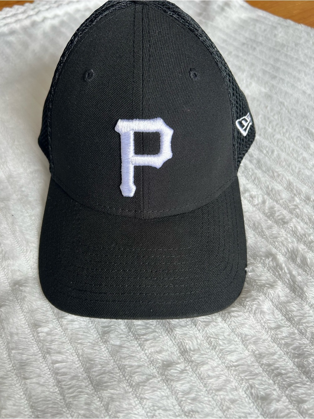 New Era 39Thirty Pittsburgh Pirates Hat Size Small Medium Black